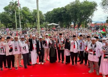 Ribuan Warga Sumbar Kumpulkan Donasi Rp2 Miliar dalam Aksi Bela Palestina