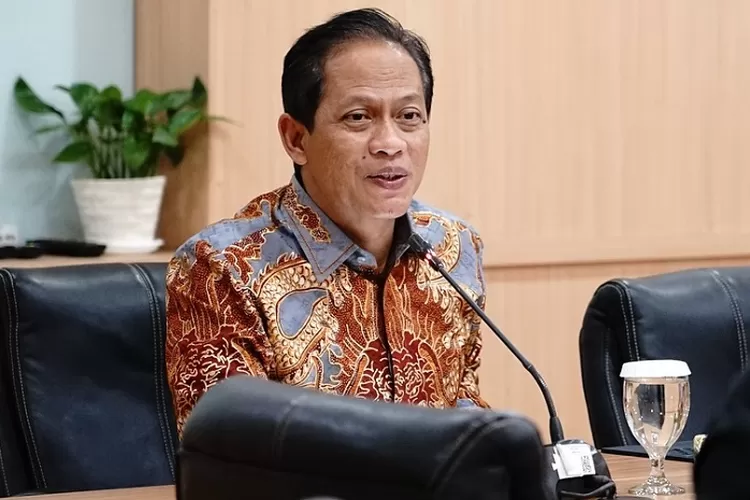 Menteri LHK: Air Kemasan Bukan dari Pegunungan