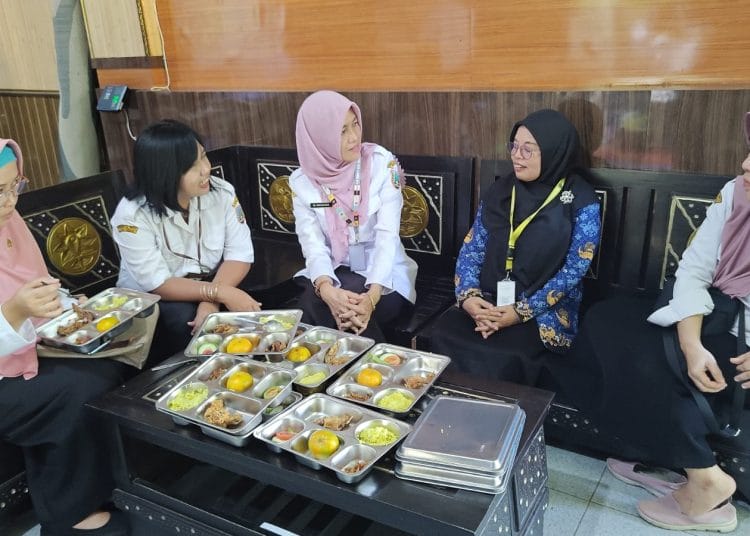 Sekolah di Rembang Tolak 763 Porsi Nasi MBG Karena “Berlendir” — Tuntut Audit Mutu Pangan