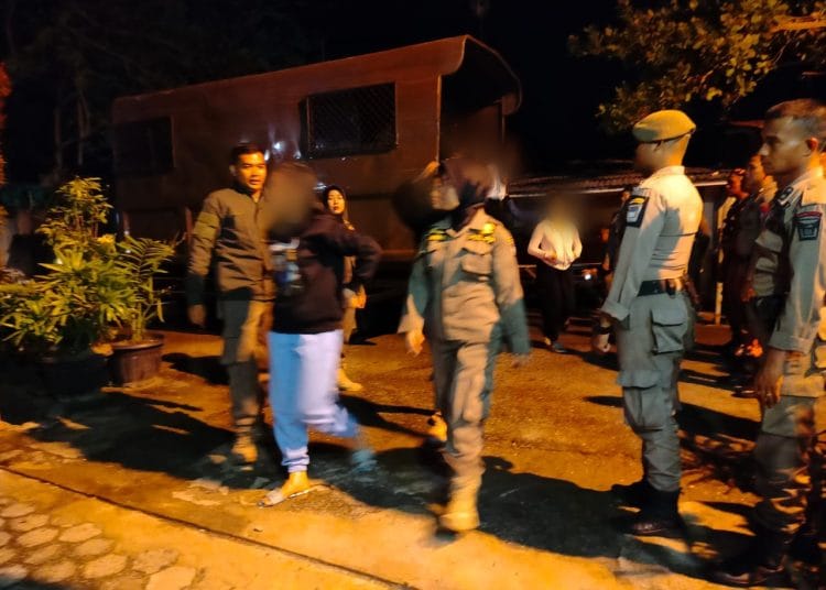 Satpol PP Padang Gelar Razia Pekat, Warga Apresiasi Respons Cepat