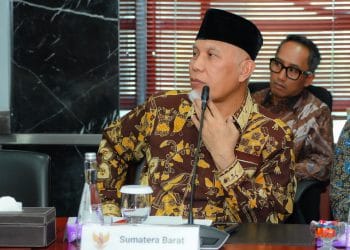 Gubernur Sumbar Usulkan Pembiayaan Gaji PNS Dialihkan ke Pusat: Solusi atau Risiko?