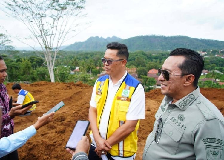 Pembangunan Pasar Serikat C dan Sekolah Rakyat di Tanah Datar Dimatangkan