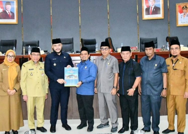 Pemotongan Dana Pusat Bikin APBD Padang Defisit Rp120 Miliar