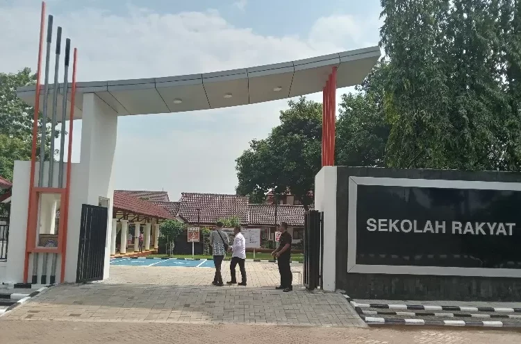 Sumbar Jadi Prioritas Sekolah Rakyat: Proyek Prestise atau Solusi?