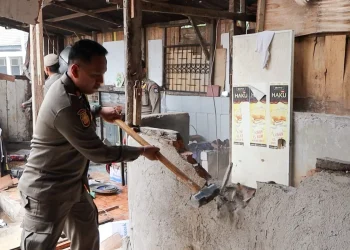 Penertiban Bangunan Liar di Kubu Marapalam Padang untuk Tegakkan Tata Ruang