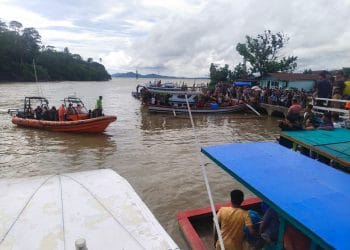 Enam Nelayan Air Bangis Ditemukan Selamat Setelah 20 Jam Hanyut