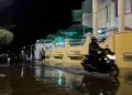 Banjir Rob Melanda Pesisir Padang, Genangan Capai 50 cm