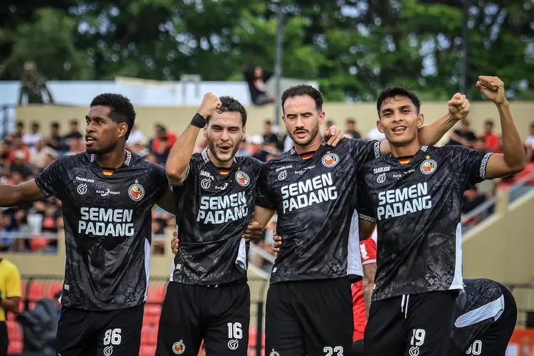 Semen Padang FC Akhirnya Raih 3 Poin Setelah Menang 2-1 di Kandang Persijap
