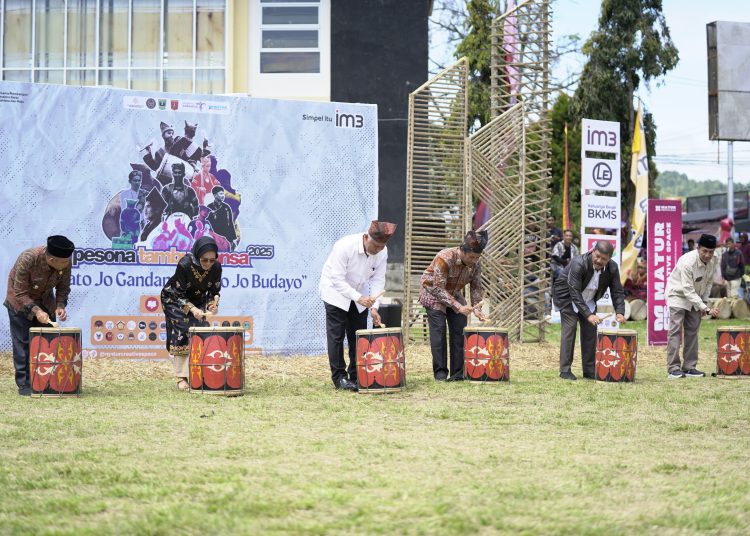 Tambua Tansa 2025: Anak Muda Agam Menabuh Warisan