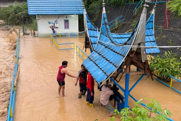 Hujan Deras Lumpuhkan Sebagian Besar IPA PDAM Padang, Air Bersih Terhenti
