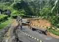 Akses Palembayan–Bukittinggi Putus Akibat Amblas