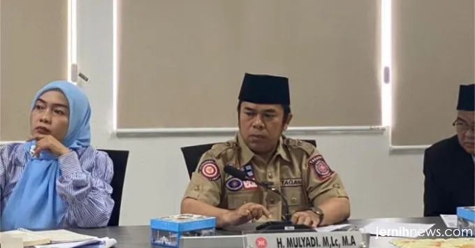 Data Warga Terdampak Bencana di Padang Masih Kacau