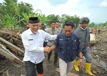 Gubernur Sumbar Batalkan Resepsi Pernikahan Tiga Anaknya Karena Bencana
