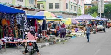 Trotoar Bukan Tempat Jualan, Tapi Kemana Pedagang Harus Pergi?